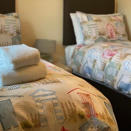 Perfect 2 Bedroom Apartment Located In City Centre With Parking Space Норвіч Екстер'єр фото